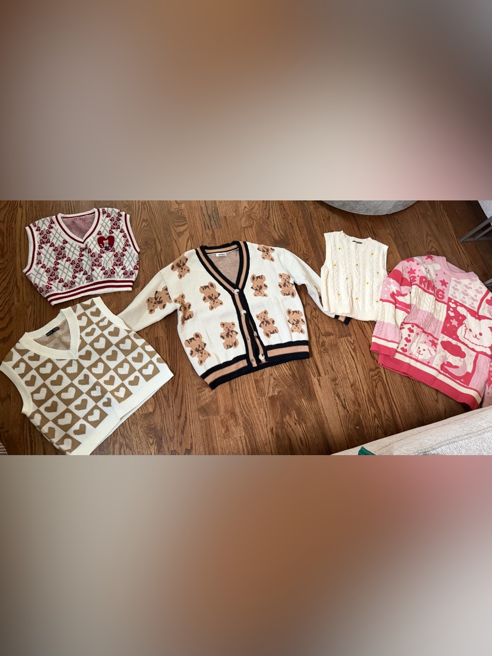 Women’s sweaters, and sweater vests Lot